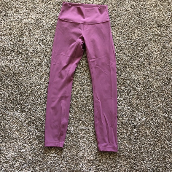 lululemon athletica Pants - Lululemon Wunder Under 25” Luxtreme